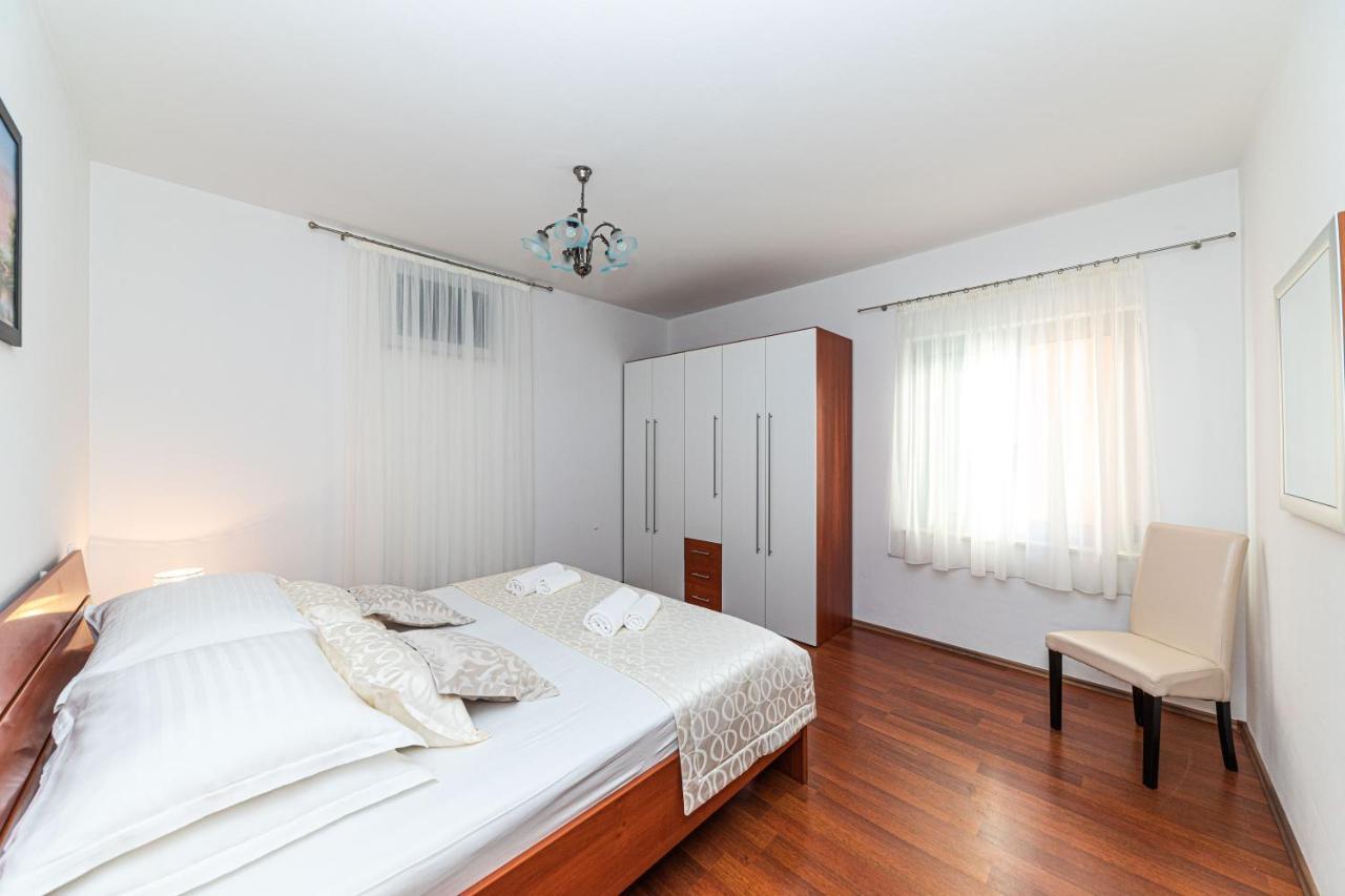 Rajcic Apartments Rogoznica  Extérieur photo