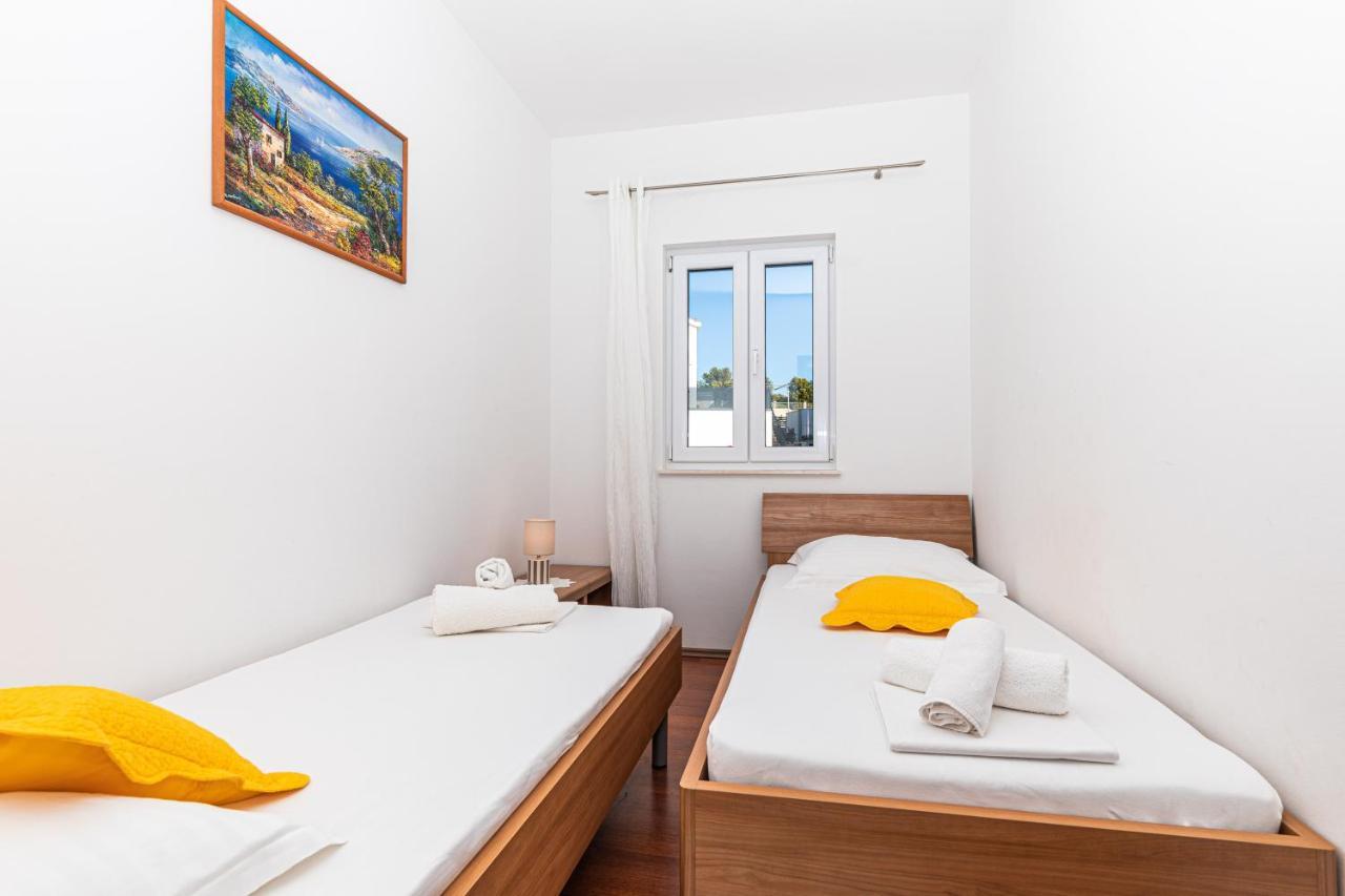 Rajcic Apartments Rogoznica  Extérieur photo